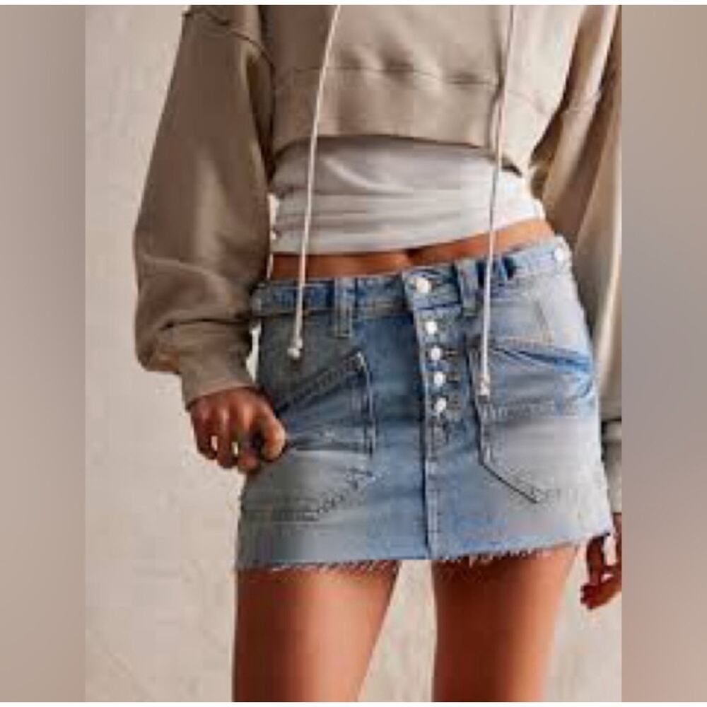 We The Free x REVOLVE Izzie Denim Mini Skirt 31 NWOT